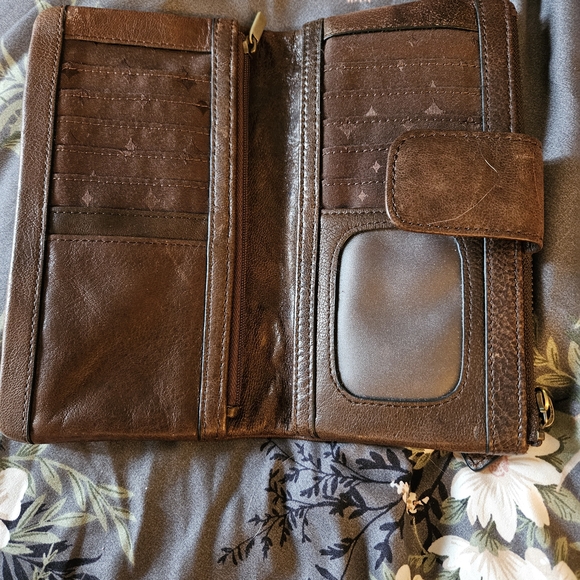 ✨️Fossil Vintage Brown Leather Women's Clutch - Picture 4 of 9